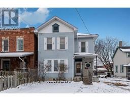 80 WILLIAM STREET E, smiths falls, Ontario