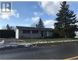 136 CHESTERTON DRIVE, ottawa, Ontario